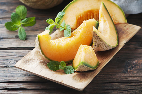 哈密瓜施肥應(yīng)該注意什么？